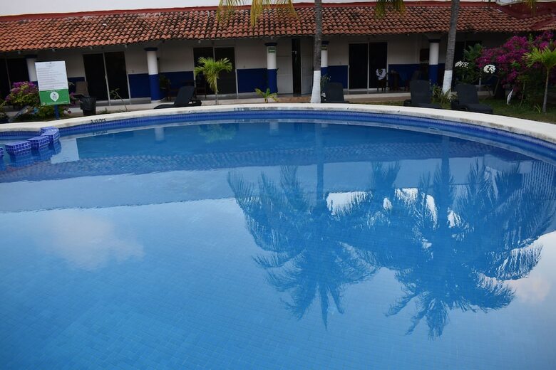 Hotel Plaza Almendros