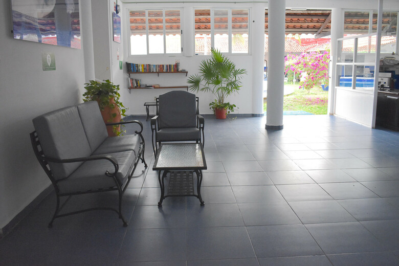 Hotel Plaza Almendros