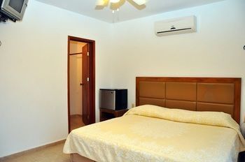 Chac Chi Hotel And Suites