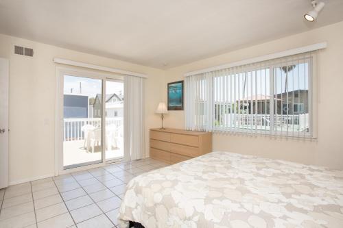 3612 Seashore Drive (68251)