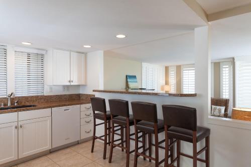 3112 W Ocean Front A (68189)