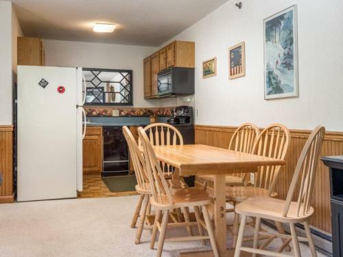 Slopeside: Brookside I B-406