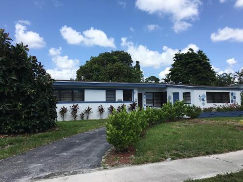 North Miami Six-bedroom House