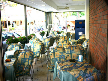 Harris Hotel