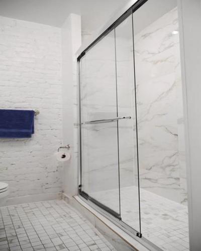 Prime Soho Apartment With Private Backyard