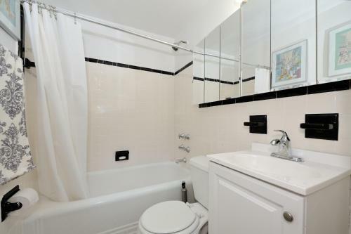 2 Bedroom Murray Hill Apartment