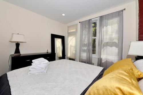 2 Bedroom Murray Hill Apartment