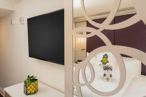 Staypineapple, An Artful Hotel New York