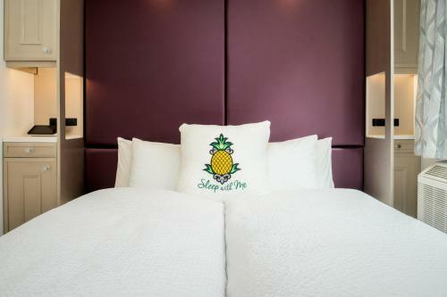 Staypineapple, An Artful Hotel New York