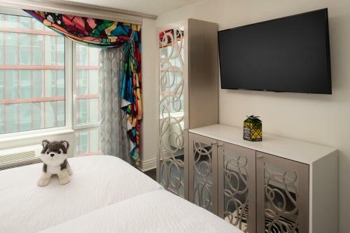 Staypineapple, An Artful Hotel New York