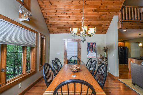 Bears Lair Four-bedroom Holiday Home