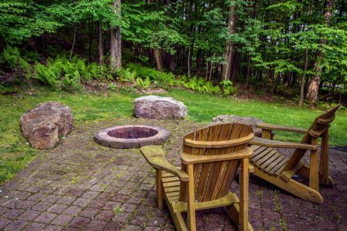 Bears Lair Four-bedroom Holiday Home