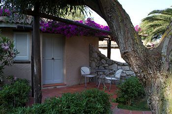 Hotel Villaggio Club Baia Del Sole