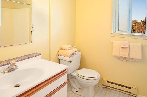 Top Town Condo At Maris Stella