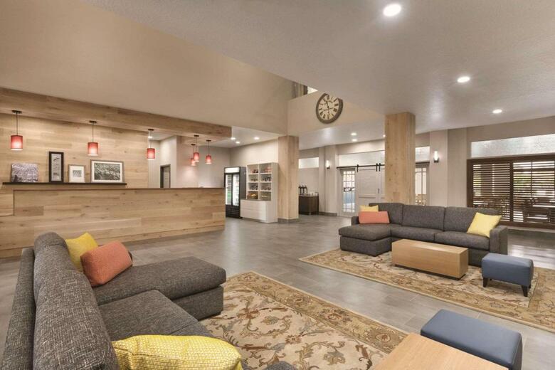 Hotel Holiday Inn Express Tampa Stadium Apt