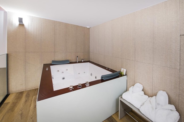 Hotel Barcel� Ourense