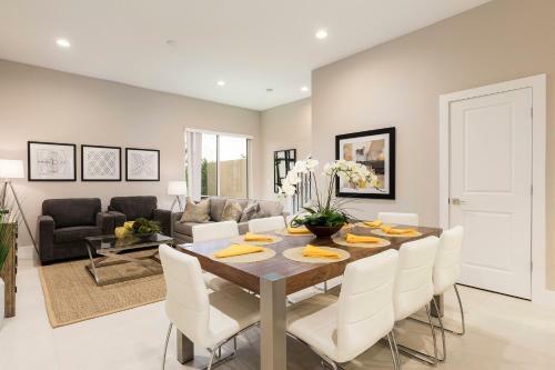 Summerville Resort Four Bedroom Townhome Sv111