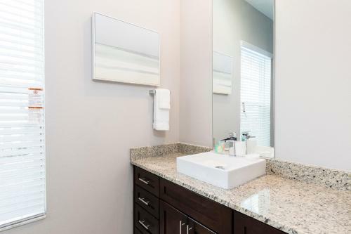 Summerville Resort Four Bedroom Townhome Sv111