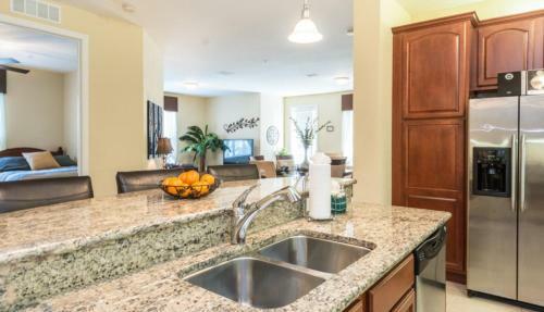 Cayview Ave L 1002-three Bedroom Apartment