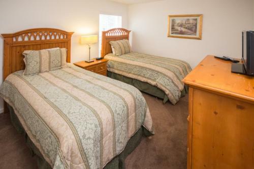 Enchanted Windsor Hills Villa - Five Bedroom Home