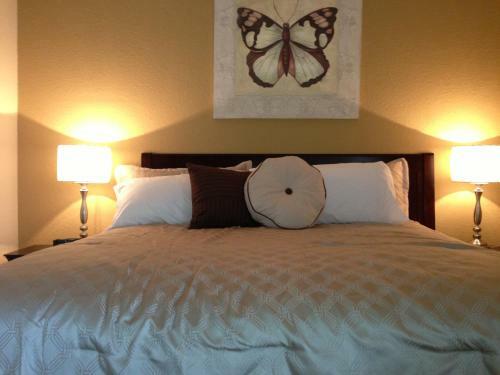 Viz Cay Shoreway Condo 10101