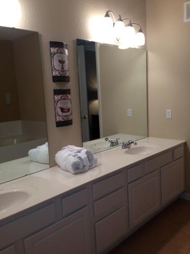 Viz Cay Shoreway Condo 10101