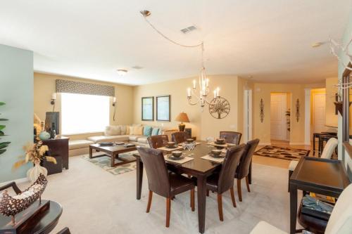 Shoreway Four-bedroom Apartment 221