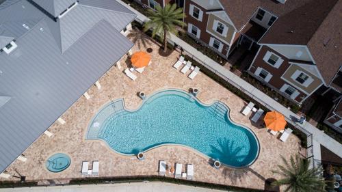 Summerville Resort Five Bedroom Townhome Sv109