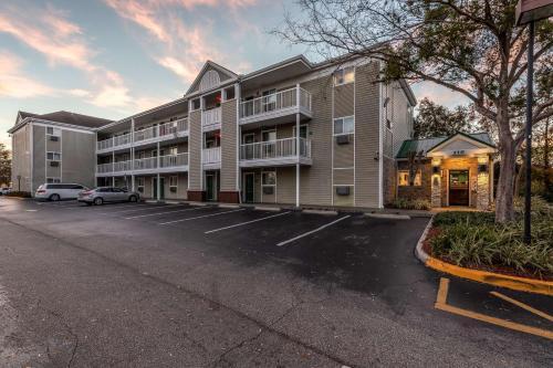 Hotel Hometowne Studios Orlando - Casselberry