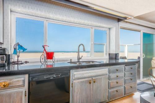 1015 Mandalay Beach Road Home