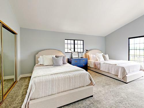 2311 Victoria Avenue Home