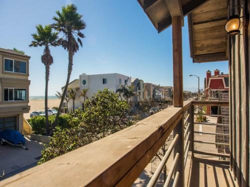 3860o - 610855 Hollywood Beach Shack