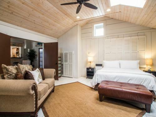 3860o - 610855 Hollywood Beach Shack