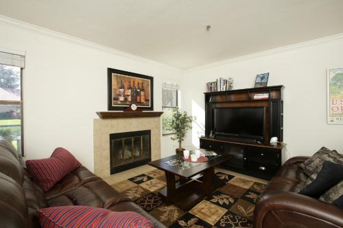 Apartamento Palm Lake Luxury Condo
