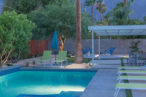 Club Retro In The Sun - 3 Bedroom