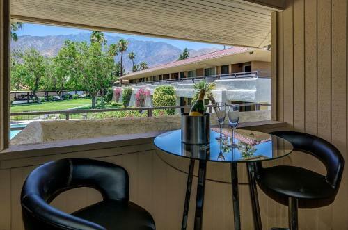 Sunny Views-mt View-1br/1ba