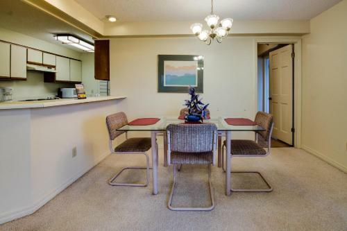 The Inn At St. Thomas Square #1203b