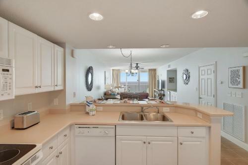 Apartamento Majestic Beach Resort By Book That Condo