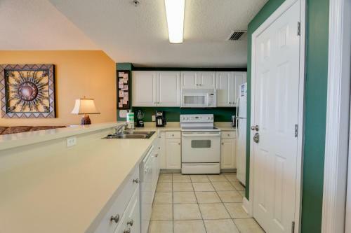 Apartamento Majestic Beach Resort By Book That Condo