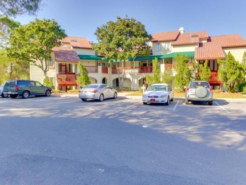 The Inn At St. Thomas Square #201