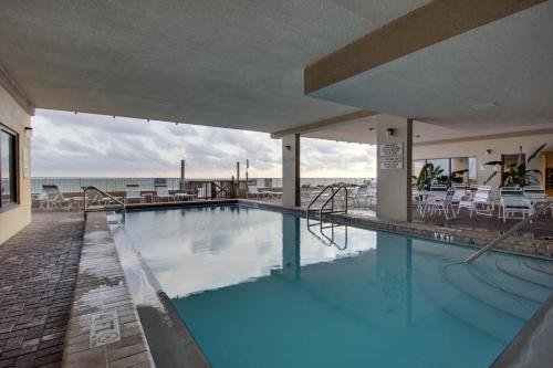 Gulf Gate Unit #212