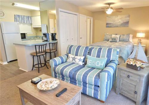 Gulf Highlands 116k, Studio, Heated Pool Access, Sleeps 2