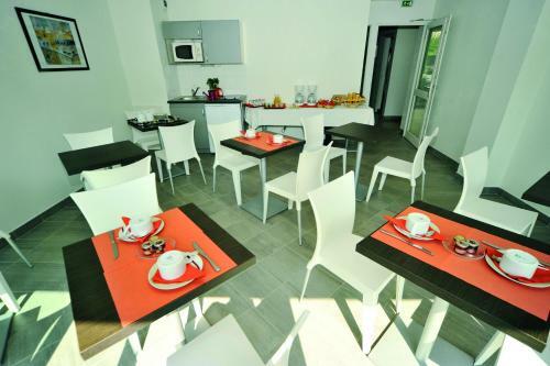 Hotel Park & Suites Confort Grenoble - Meylan