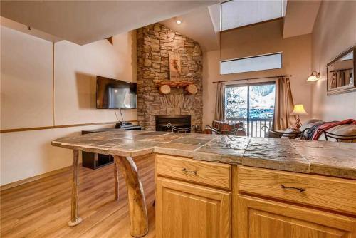 Apartamento Powder Pointe 303b