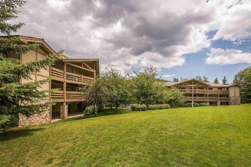 All Seasons 2 Bedroom Park City Condo