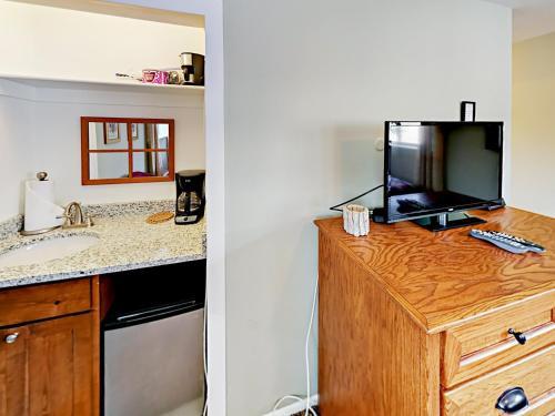 2148 Apache Trail Townhouse #11