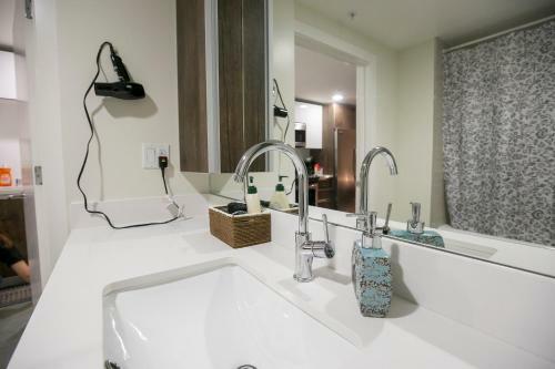 Apartamento Pasadena Walk To Convention Center