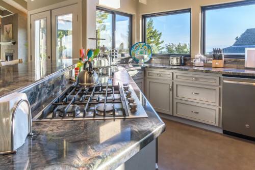 Deer Mountain Retreat
