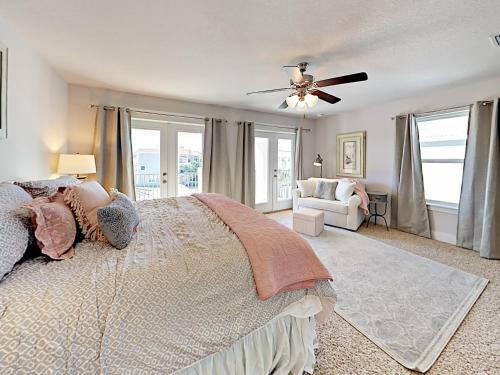 Tropical Retreat Double Gate Home Home