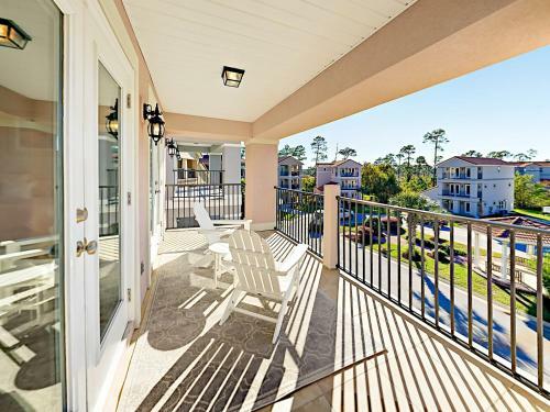 Tropical Retreat Double Gate Home Home